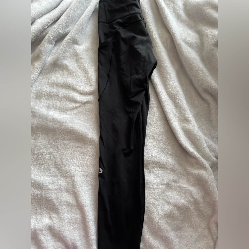 Black lululemon leggings